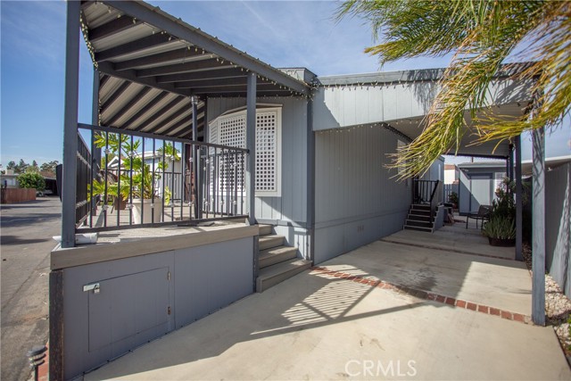 Detail Gallery Image 4 of 42 For 21001 Plummer St #12,  Chatsworth,  CA 91311 - 2 Beds | 2 Baths