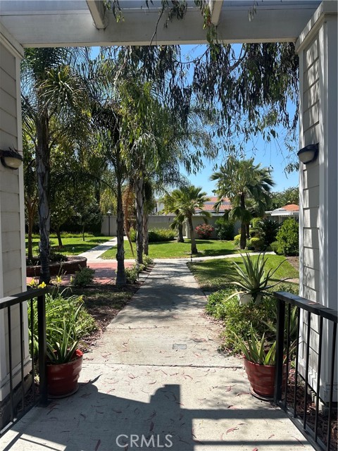 Detail Gallery Image 11 of 20 For 967 Calle Aragon #B,  Laguna Woods,  CA 92637 - 2 Beds | 2 Baths