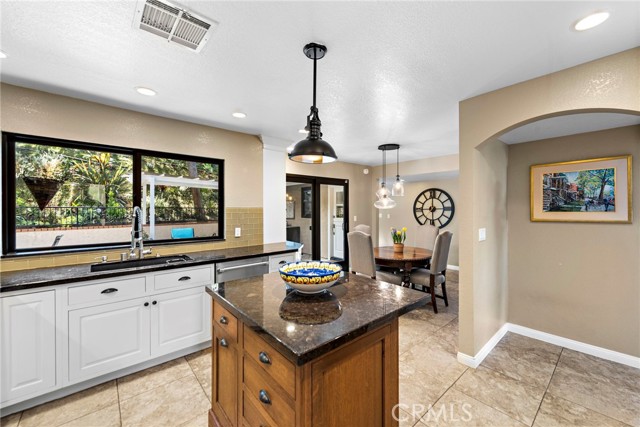 Detail Gallery Image 21 of 46 For 604 Avenida Acapulco, San Clemente,  CA 92672 - 5 Beds | 3/1 Baths