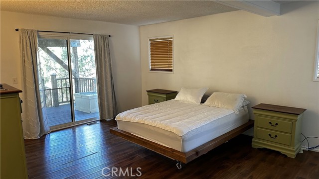 886 Sandalwood Drive, Lake Arrowhead, California 92352, 4 Bedrooms Bedrooms, ,3 BathroomsBathrooms,Single Family Residence,For Sale,Sandalwood,DW24141600
