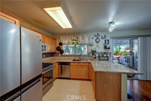 Detail Gallery Image 19 of 68 For 1808 Cave St, Redlands,  CA 92374 - 3 Beds | 2/1 Baths