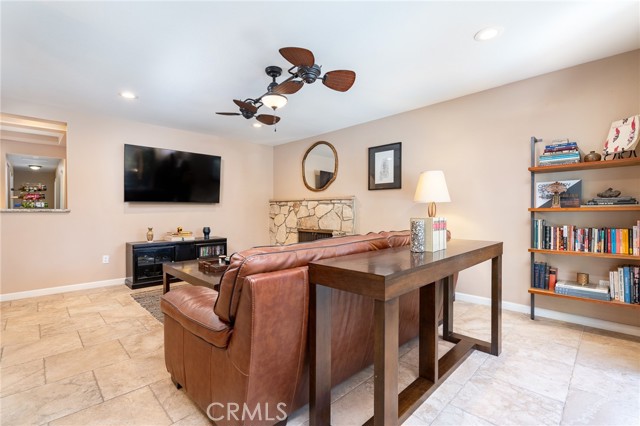 Detail Gallery Image 13 of 44 For 3165 Celeste Dr, Riverside,  CA 92507 - 4 Beds | 2 Baths