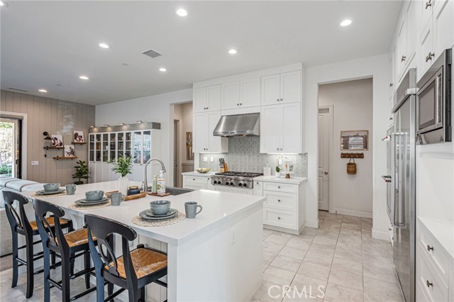 12060 N Azurita Court, Porter Ranch CA: https://media.crmls.org/medias/613375b8-f16e-464a-93c2-80e593835065.jpg