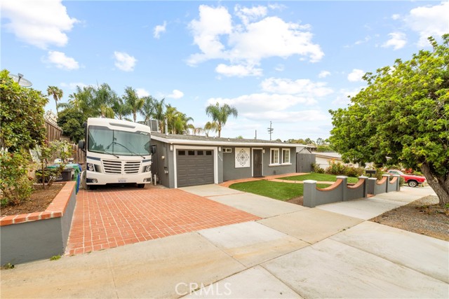 4228 Lewis Street, Oceanside CA: https://media.crmls.org/medias/61338410-0b1d-4c86-abe8-468dd46ff45e.jpg