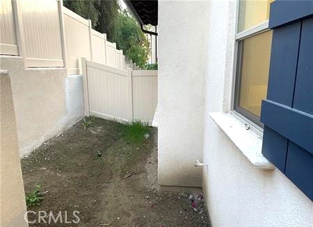 https://media.crmls.org/medias/6133b6f8-8df3-4820-acf8-29232b67e629.jpg?preset=X-Large