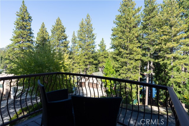 27469 Bayshore Drive, Lake Arrowhead, California 92352, 3 Bedrooms Bedrooms, ,3 BathroomsBathrooms,Residential,For Sale,27469 Bayshore Drive,CREV23183930