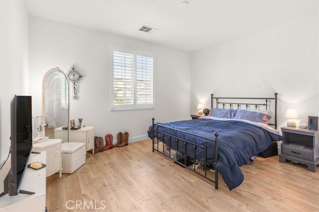 Detail Gallery Image 18 of 26 For 5327 La Bodega, Fontana,  CA 92336 - 5 Beds | 3/1 Baths