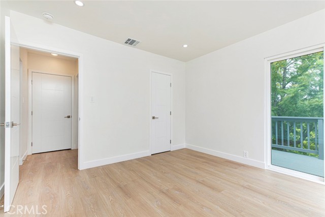 Detail Gallery Image 39 of 47 For 11605 Sunshine, Studio City,  CA 91604 - 2 Beds | 2 Baths