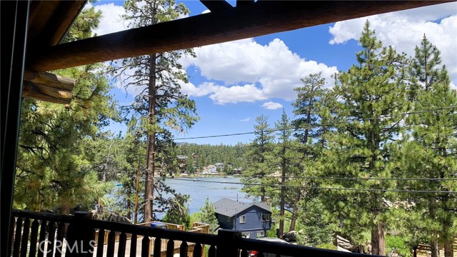 826 Boulder Road, Big Bear Lake CA: https://media.crmls.org/medias/61363ed6-322b-432c-9325-e34c1d8a9639.jpg