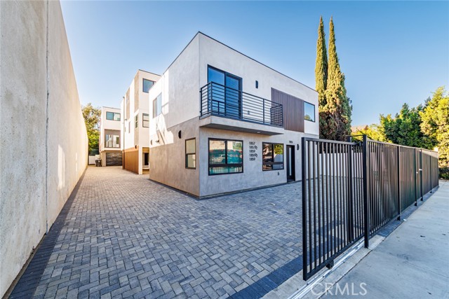 Front Image Thumbnail for CRBB25249268