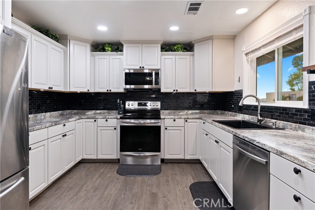 Detail Gallery Image 12 of 57 For 2245 Rancho Lomas Way, San Miguel,  CA 93451 - 3 Beds | 3 Baths