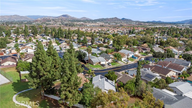 6889 Olympia Dr, Riverside, CA 92503 photo 30