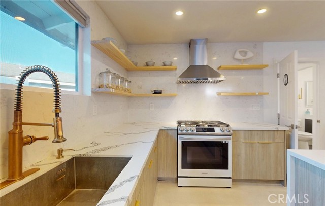 Detail Gallery Image 12 of 67 For 17541 Santa Cristobal, Fountain Valley,  CA 92708 - 4 Beds | 2/1 Baths