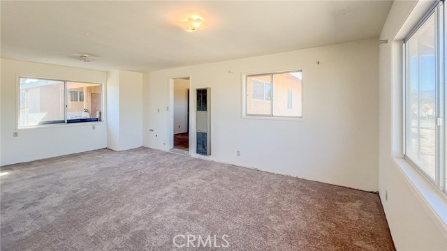 Detail Gallery Image 10 of 34 For 7411 Joshua Ln, Yucca Valley,  CA 92284 - 6 Beds | 2 Baths