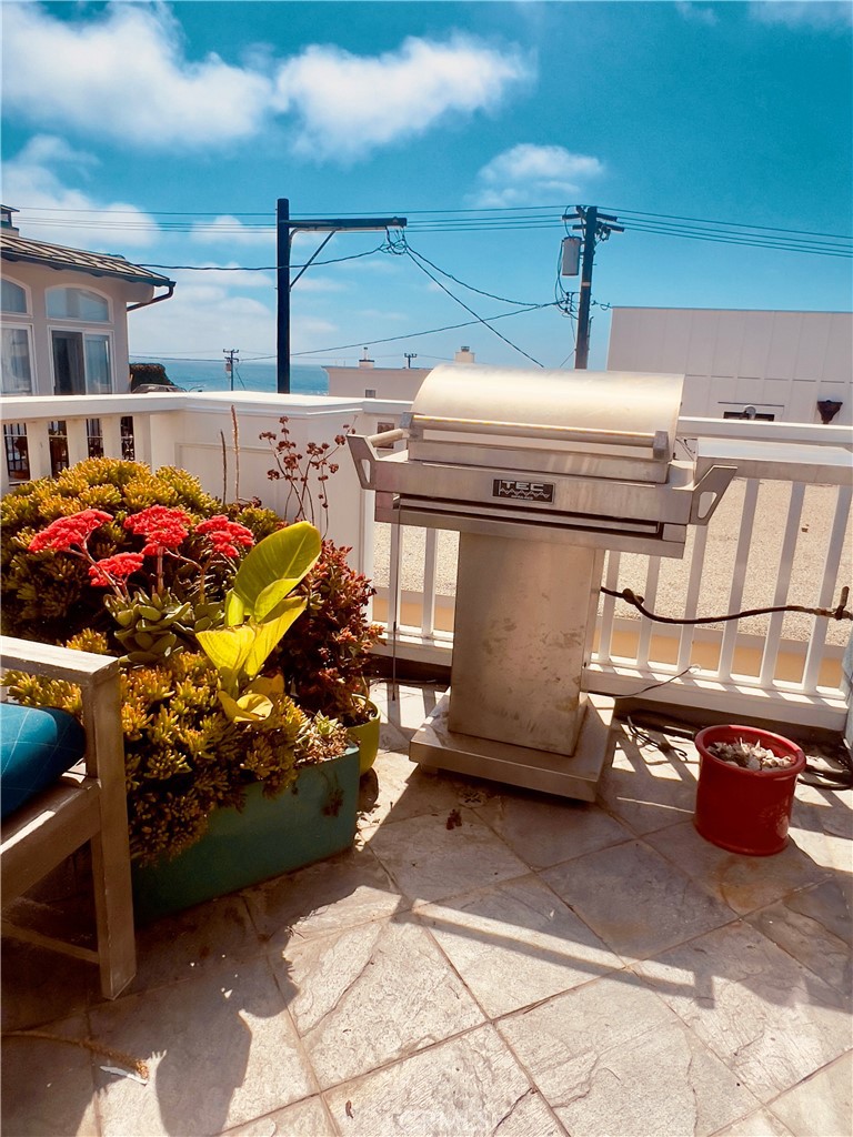https://media.crmls.org/medias/613d234c-28ee-448b-b7bc-152c69222b69.jpg?preset=X-Large