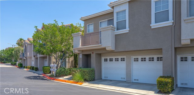Detail Gallery Image 2 of 32 For 368 Gullotti Pl, Placentia,  CA 92870 - 2 Beds | 2 Baths