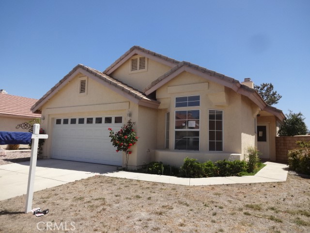 Detail Gallery Image 1 of 25 For 19595 Ironside Dr, Apple Valley,  CA 92308 - 2 Beds | 2 Baths