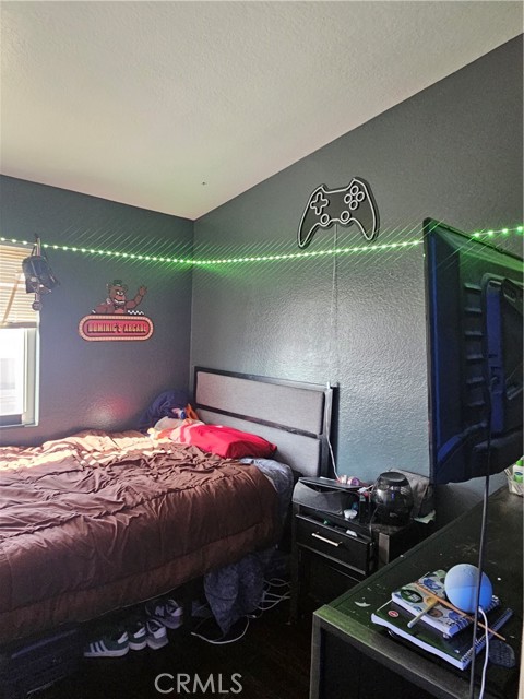 Detail Gallery Image 17 of 21 For 4311 Glenroy Ct, Jurupa Valley,  CA 92509 - 5 Beds | 3 Baths