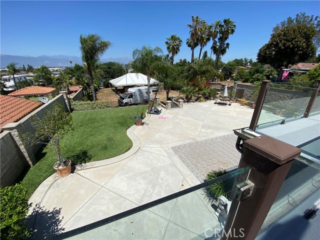 Image 16 of 26 For 13761 Lomitas Avenue