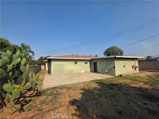 10243 Fremont Avenue, Montclair CA: https://media.crmls.org/medias/613ec51c-33ec-4065-9da6-00705df915ed.jpg