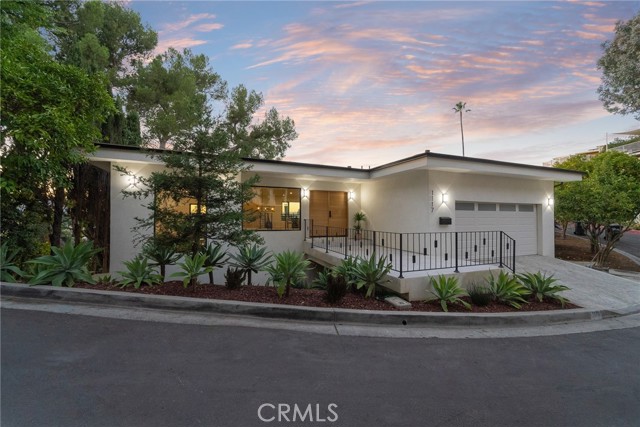 Front Image Thumbnail for CRBB25270990