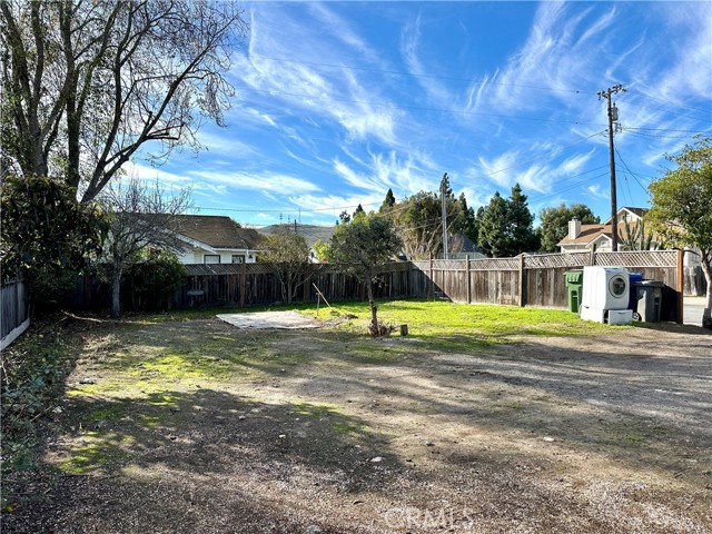 Detail Gallery Image 18 of 25 For 403 High St, San Luis Obispo,  CA 93401 - 2 Beds | 2 Baths