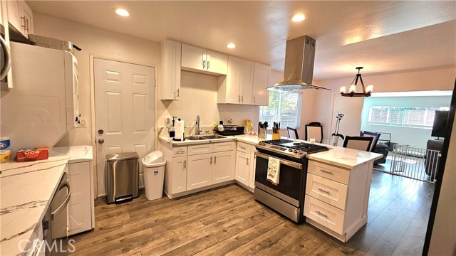 Detail Gallery Image 5 of 20 For 1020 Mariposa Dr, Brea,  CA 92821 - 4 Beds | 2 Baths