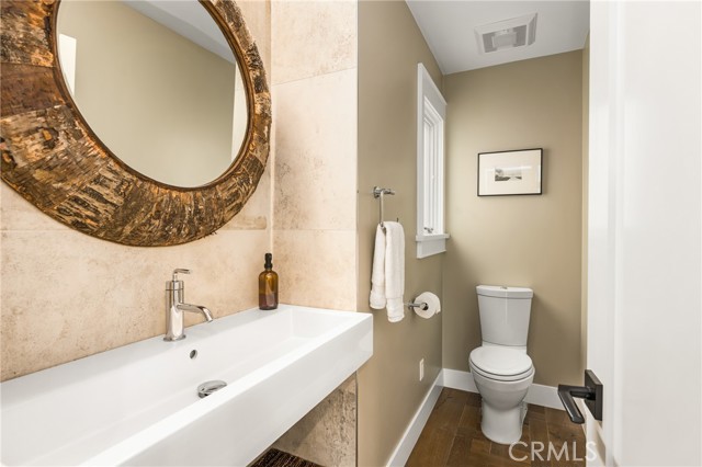 271 Prospect Avenue, Long Beach CA: https://media.crmls.org/medias/6141579f-ebae-45f2-9afe-d0b691008e0e.jpg