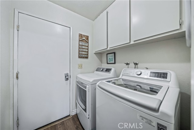 13883 Northstar Avenue, Victorville CA: https://media.crmls.org/medias/6141dfe8-e746-46d5-a895-3a30acd7735f.jpg