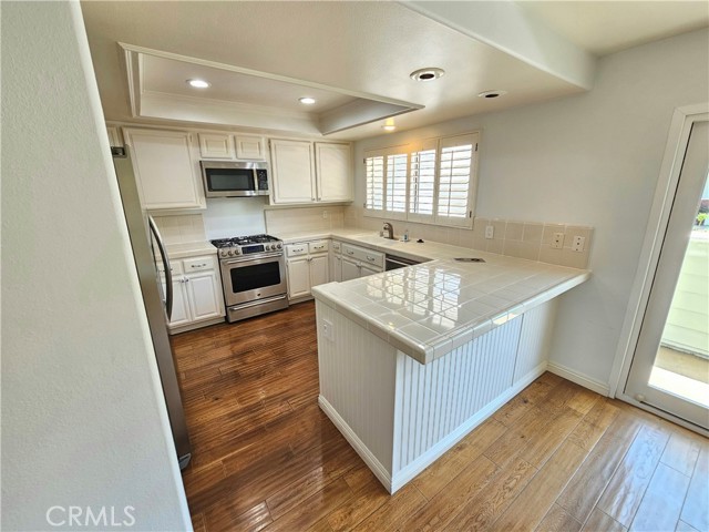27 Tiburon Court, Manhattan Beach, California 90266, 2 Bedrooms Bedrooms, 0 ,2 BathroomsBathrooms,Residential,For Sale,Tiburon,0,SB26078984