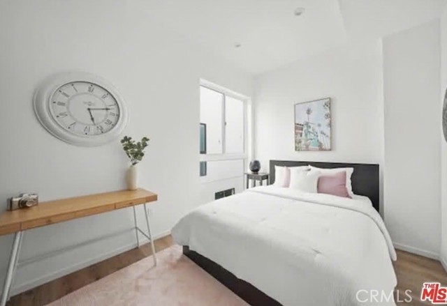 Detail Gallery Image 9 of 17 For 4537 W 16th #1/2,  Los Angeles,  CA 90019 - 3 Beds | 2 Baths