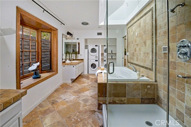 Detail Gallery Image 35 of 46 For 9701 Bothwell Road, Northridge,  CA 91324 - 4 Beds | 3/1 Baths