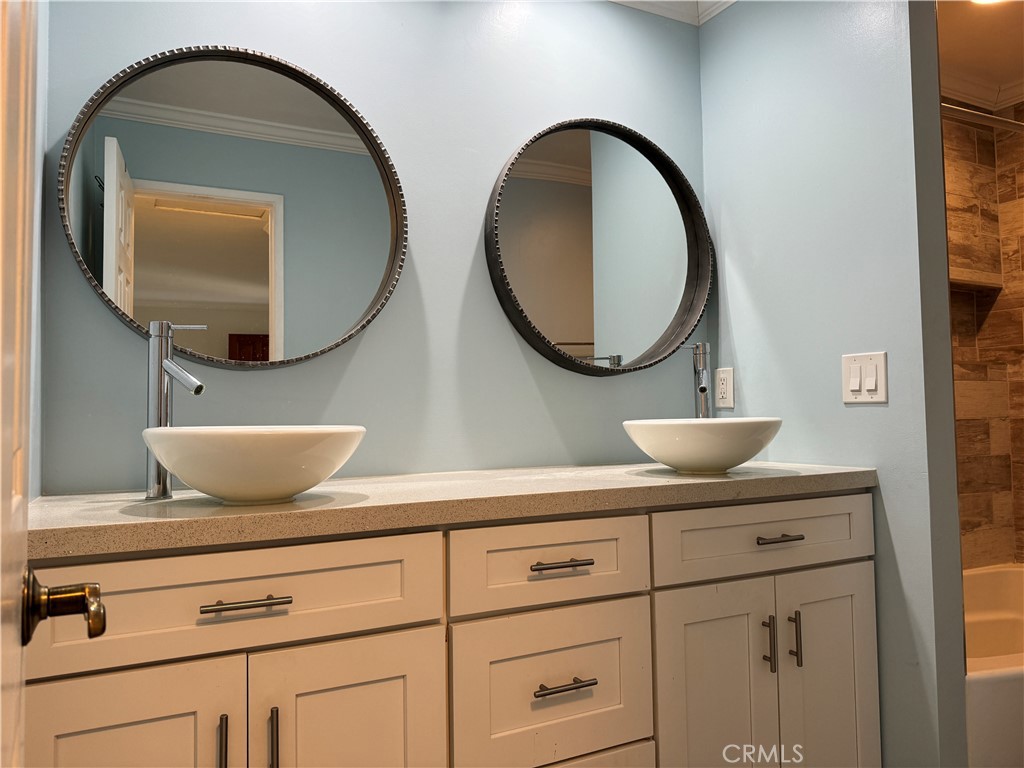 MLS #WS25280738 image #11