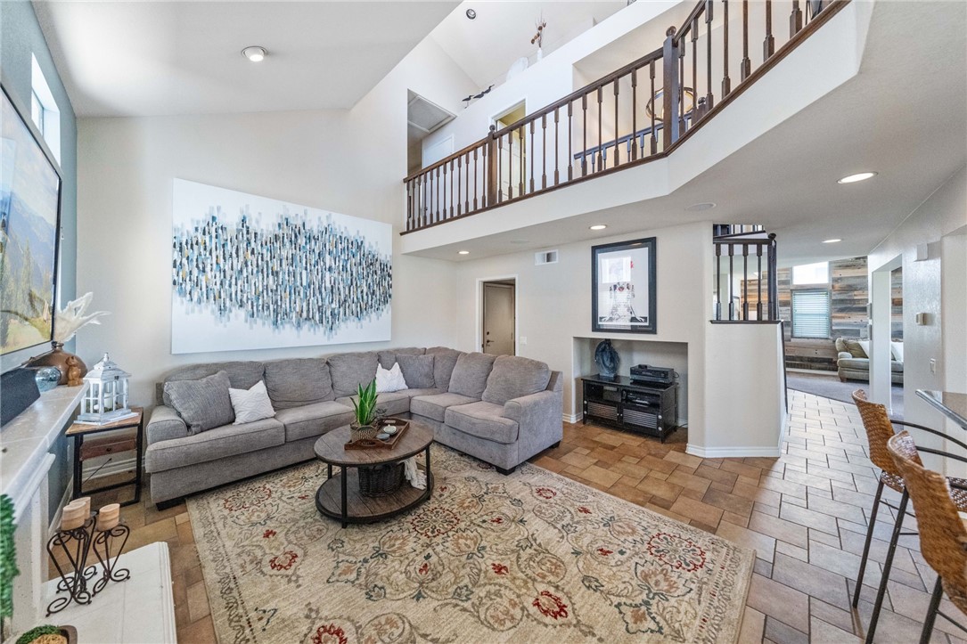 Detail Gallery Image 17 of 50 For 2929 Camellia Ct, Corona,  CA 92882 - 5 Beds | 2/1 Baths