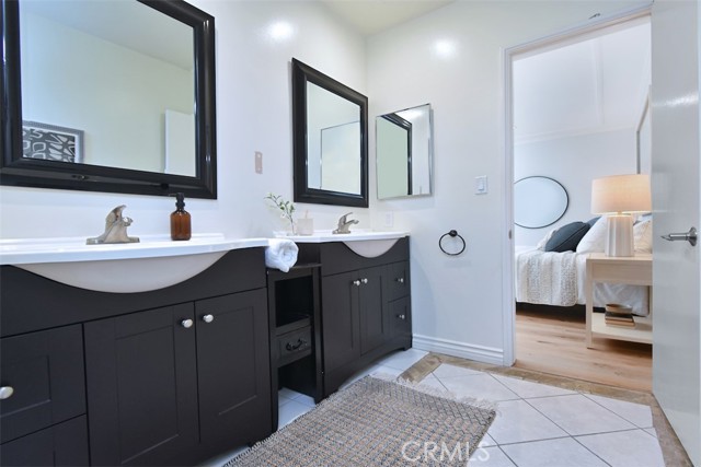 Detail Gallery Image 38 of 49 For 10620 Landale St #1,  Toluca Lake,  CA 91602 - 2 Beds | 2 Baths