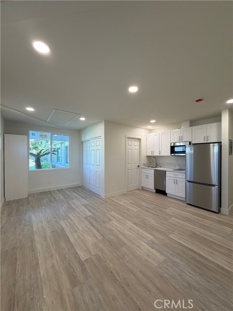 Front Image Thumbnail for CROC26071236