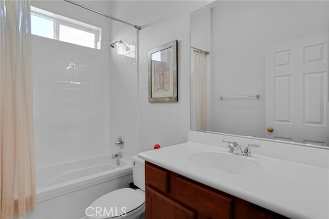 Detail Gallery Image 17 of 46 For 24306 via La Casa, Valencia,  CA 91354 - 4 Beds | 3 Baths