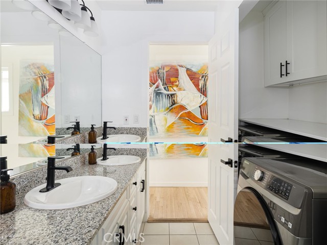 Detail Gallery Image 12 of 34 For 11333 Braddock Dr, Culver City,  CA 90230 - 6 Beds | 3 Baths