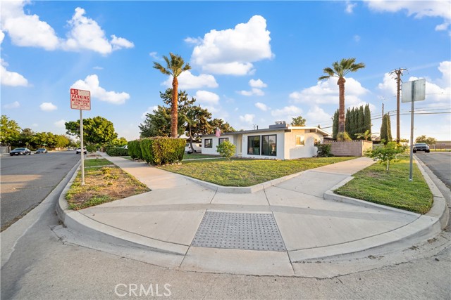 957 N Jasmine Avenue, Ontario CA: https://media.crmls.org/medias/6143f215-265f-422b-b362-50a806920479.jpg