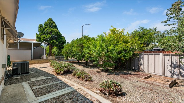 1422 Rainbrook Way, Corona CA: https://media.crmls.org/medias/61444b54-a706-4861-8883-bfff7af82c83.jpg