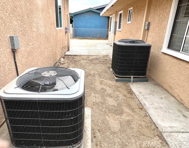 13944 Olive Street, Baldwin Park CA: https://media.crmls.org/medias/61445565-4ea6-4c13-868b-043e99d3c5cb.jpg