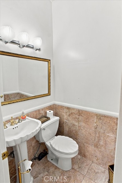  Commercial for Sale in Burbank, California