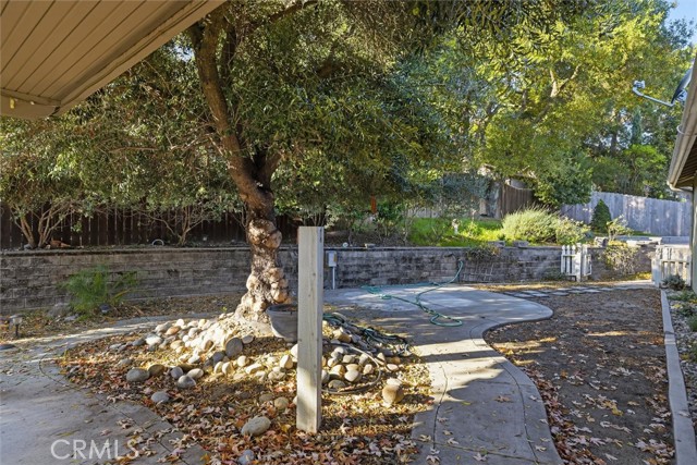 3856 Orillas Way, Atascadero CA: https://media.crmls.org/medias/6144fe68-64a2-4bed-ac01-4d898c8a732b.jpg