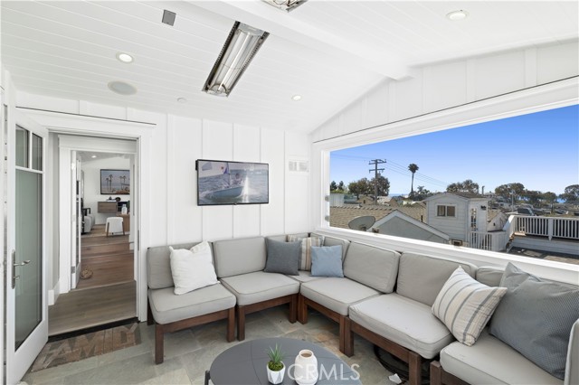 Detail Gallery Image 25 of 31 For 718 Poinsettia, Corona Del Mar,  CA 92625 - 3 Beds | 3/1 Baths