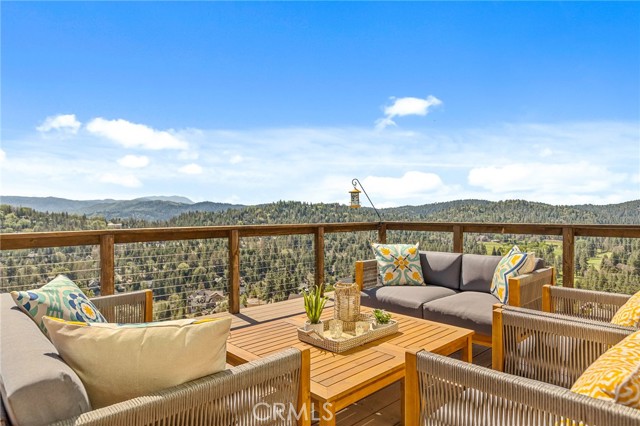 Detail Gallery Image 12 of 30 For 905 Del Norte Ln, Lake Arrowhead,  CA 92352 - 3 Beds | 2/1 Baths