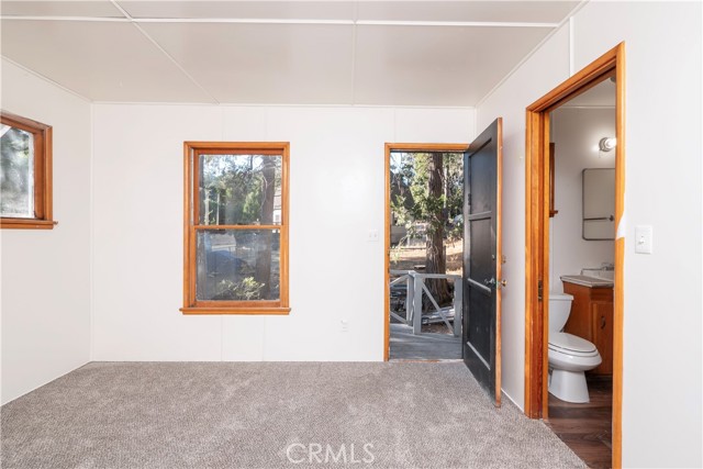 Detail Gallery Image 36 of 46 For 968 Ca-189, Twin Peaks,  CA 92391 - 3 Beds | 1/1 Baths