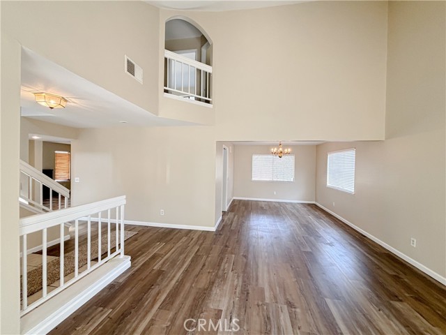 39360 Longhorn Court, Palmdale CA: https://media.crmls.org/medias/61460ff3-5c94-41cf-bcb9-35d3f0bde943.jpg