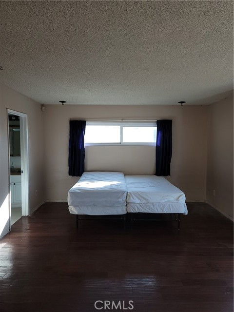 8600 Mason Avenue, Winnetka CA: https://media.crmls.org/medias/61464b03-a2b3-4809-9a4b-003f5ce1b59b.jpg