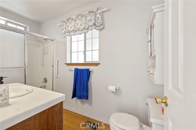 50711 Road 426, Oakhurst CA: https://media.crmls.org/medias/61464b9f-0e72-4e45-b73b-45ee6feaa825.jpg