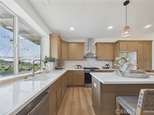 Detail Gallery Image 12 of 36 For 6148 Mount Angelus Dr, Los Angeles,  CA 90042 - 3 Beds | 2 Baths